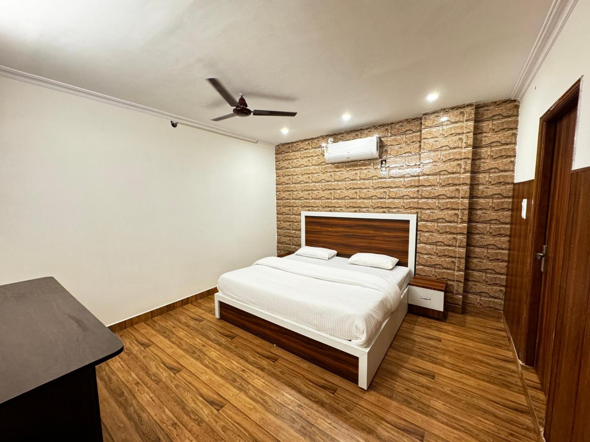 Hotel Walk Inn Faridabad Exteriér fotografie