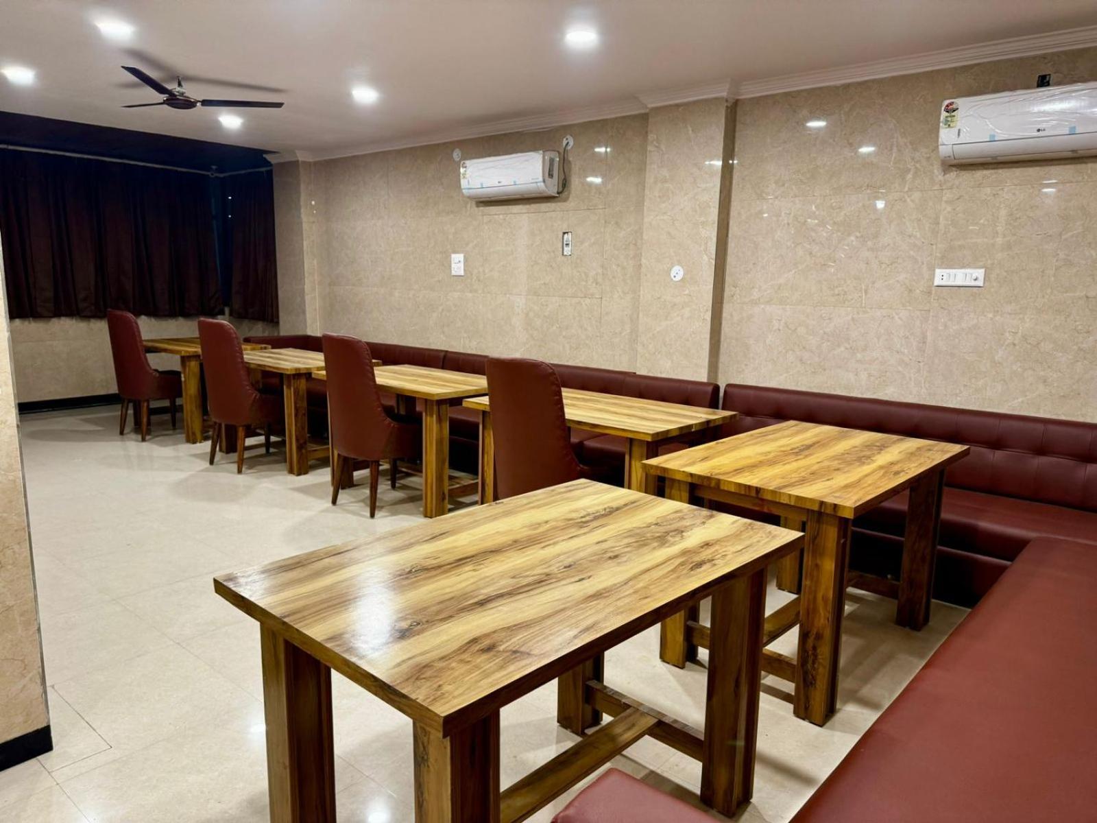 Hotel Walk Inn Faridabad Exteriér fotografie